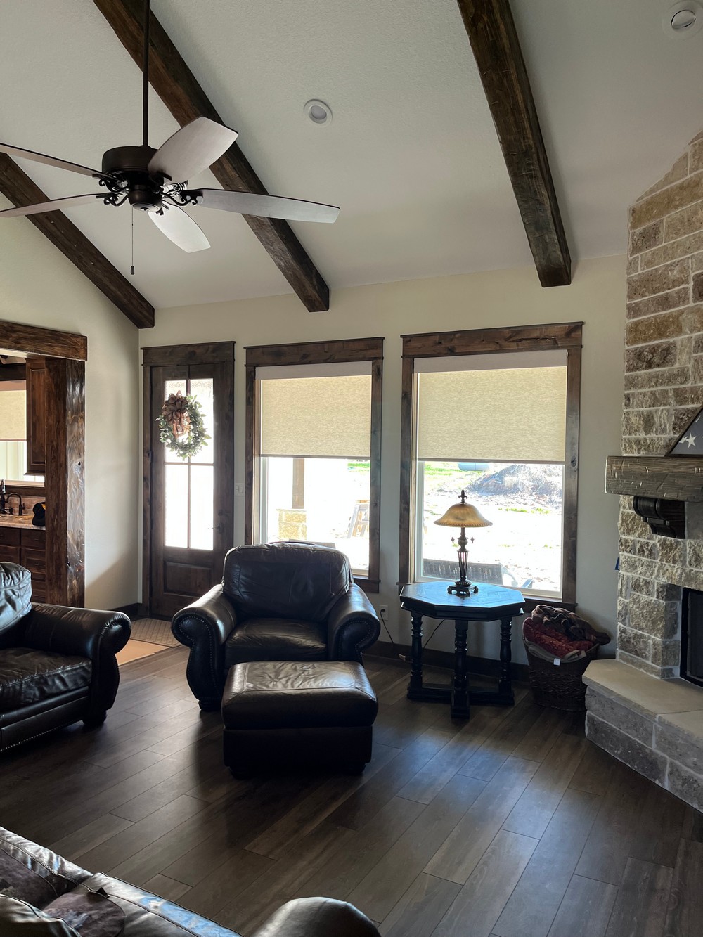 Elegant, High-Quality Interior Roller Shades in Anderson, TX